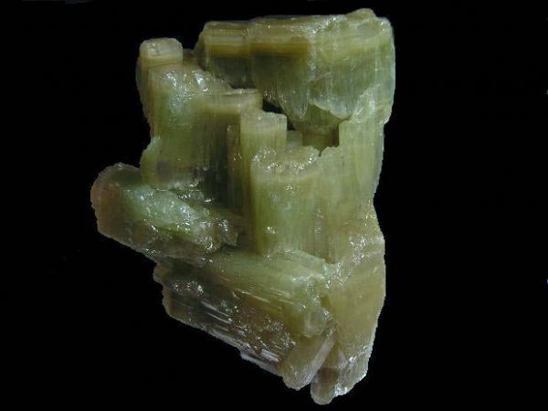 Piromorfita
3 x 2,5 x 1,5 cm. Cristales hasta 1,7x1,5 cm.
(Autor: Nacho)