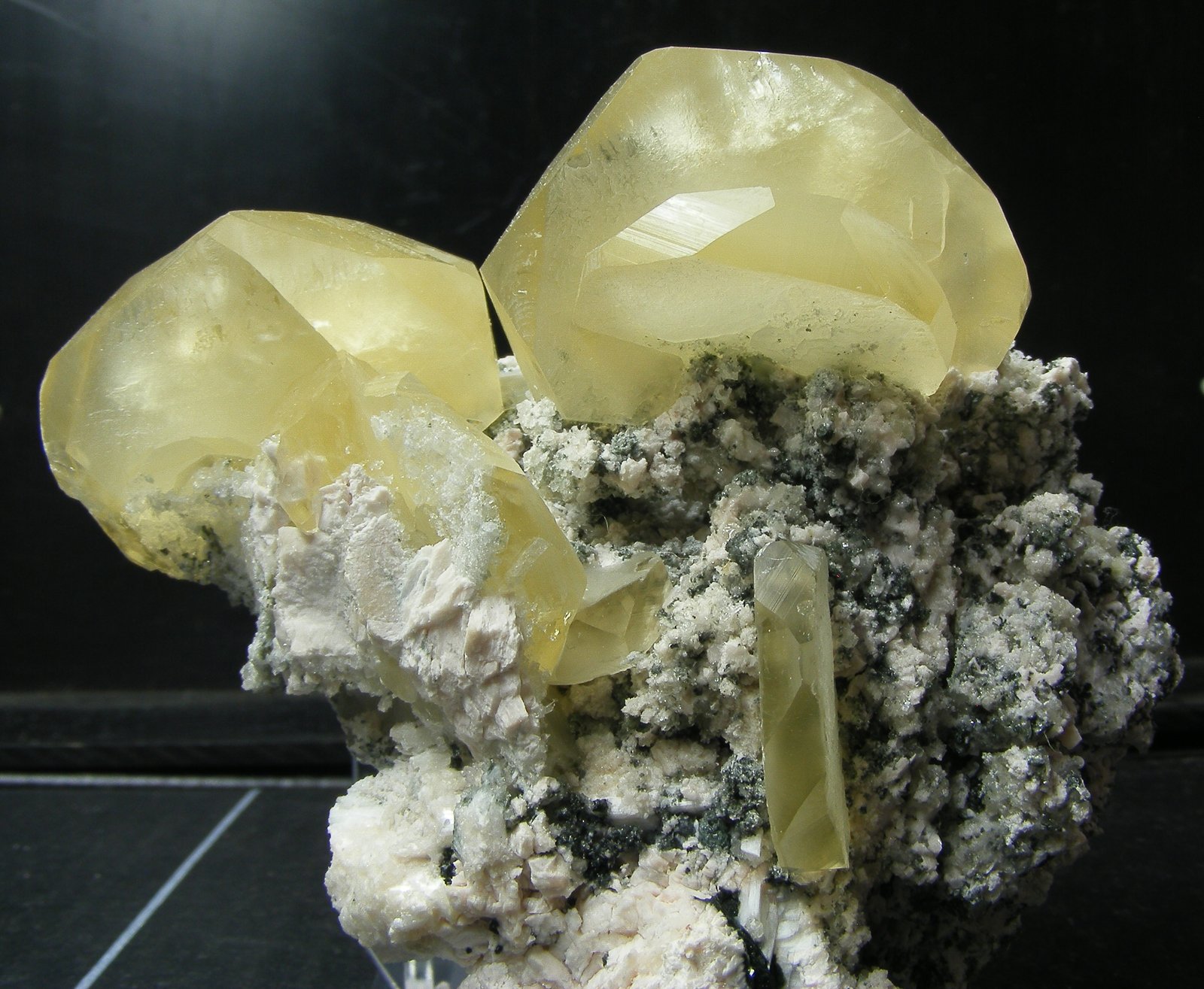 Calcita
9cm XX 4.5cm
(Autor: yowanni)