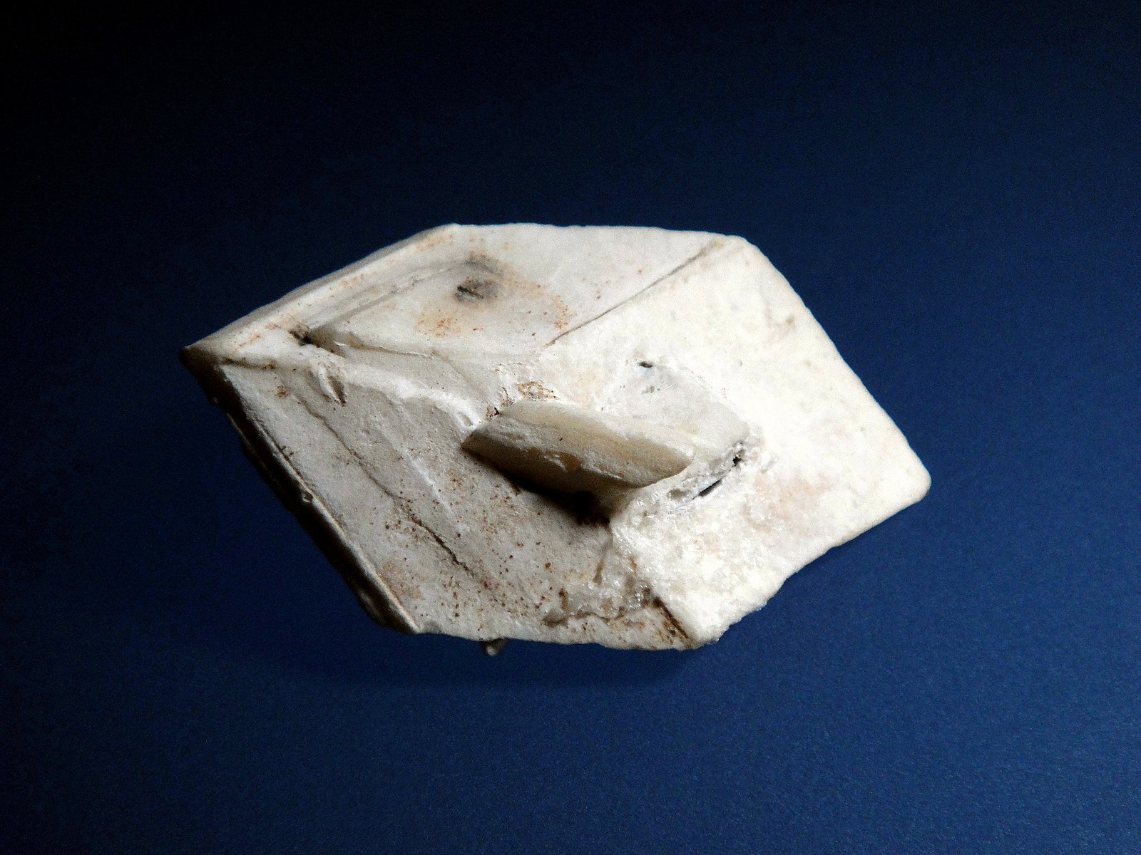 Calcita pseudo Glauberita
4 x 2,5 cm.
(Autor: Antonio P. López)