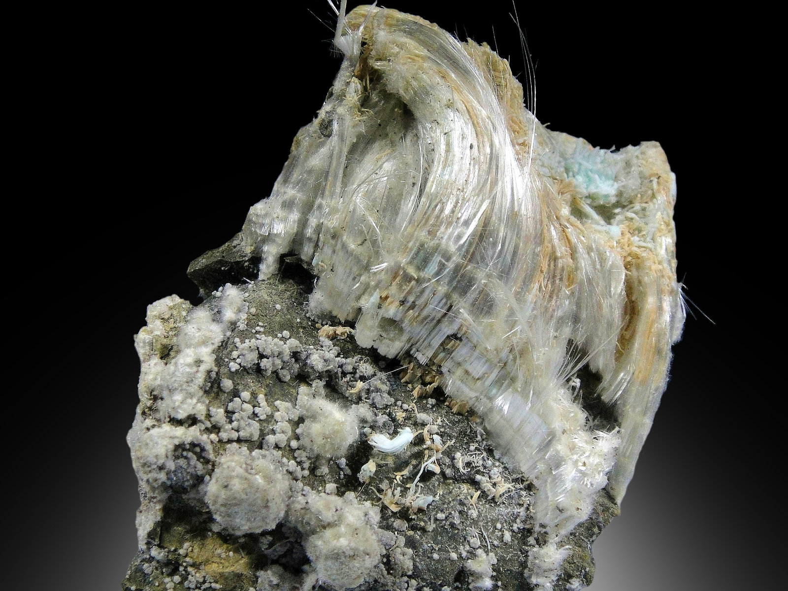 Halotriquita
6 x 6 cm
(Autor: Antonio P. López)