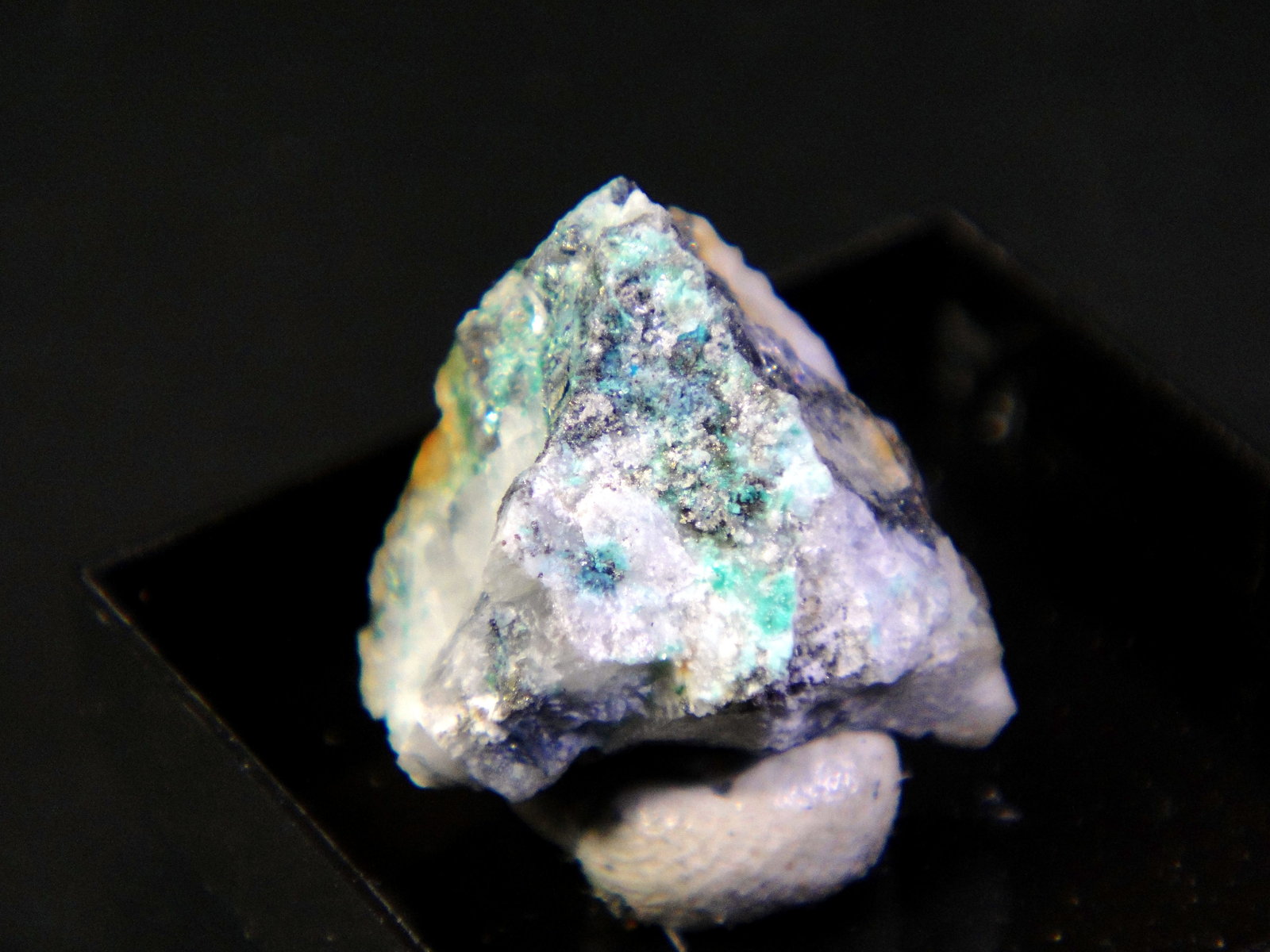 Fehrita
1,5 x 1,3 cm.
(Autor: Antonio P. López)