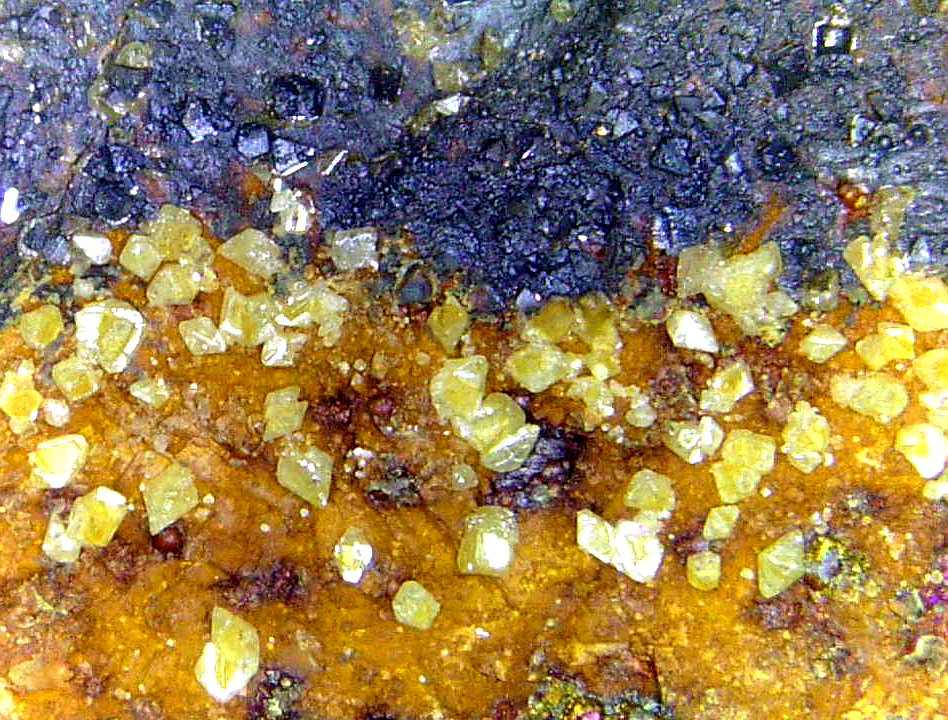 Wulfenita
Campo de visión 10 mm.
(Autor: Antonio P. López)