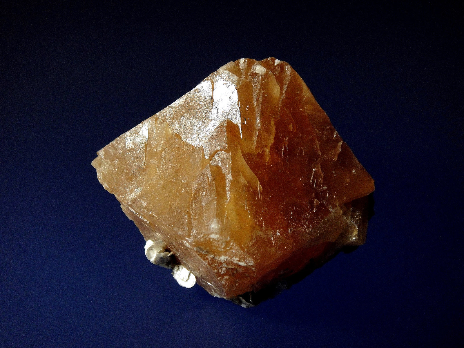 Scheelita
6 x 5 cm.
(Autor: Antonio P. López)