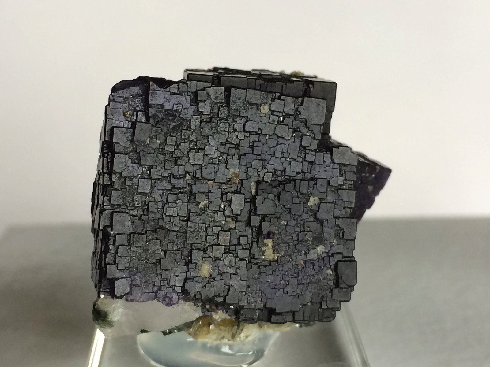Fluorita
3,5 x 3 x 2,5 cm
(Autor: Raúl S. Llorente)