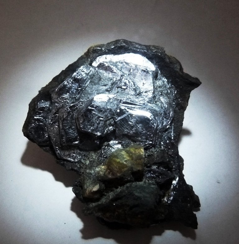Molibdenita.
60x50 mm
(Autor: Jesus Franquesa Baucells)