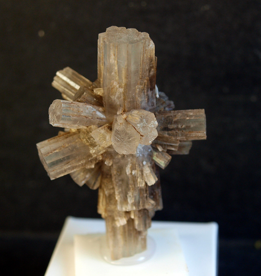 Aragonito
5.5 x 4 cm
(Autor: Pedro Antonio)