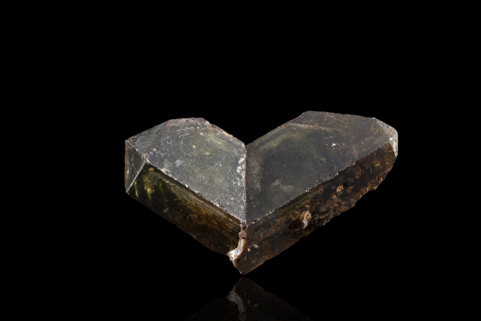 Zircon
4,5 x 2,5 x 2,5 cm
(Autor: Museo MIM)