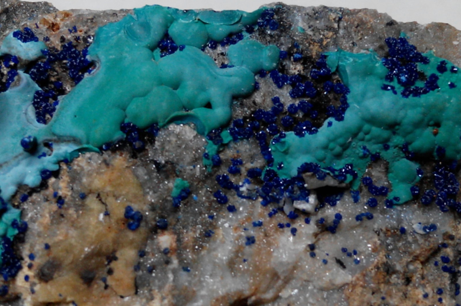 Malaquita, azurita
3x2 cm
(Autor: Frederic Varela)