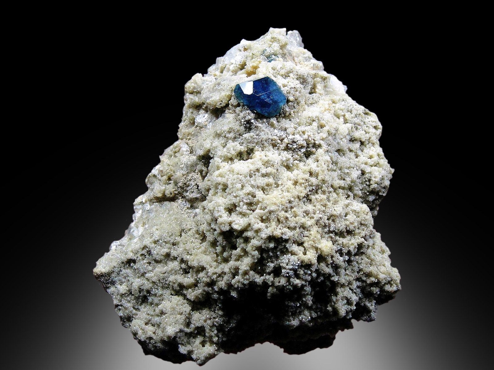 Fluorapatito
10 x 7 cm.
(Autor: Antonio P. López)
