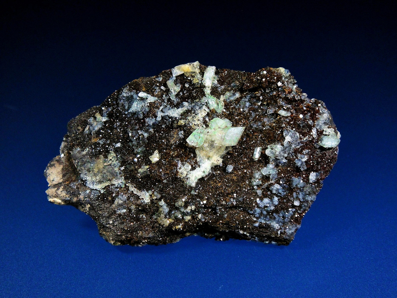 Augelita
6 x 5 cm.
(Autor: Antonio P. López)