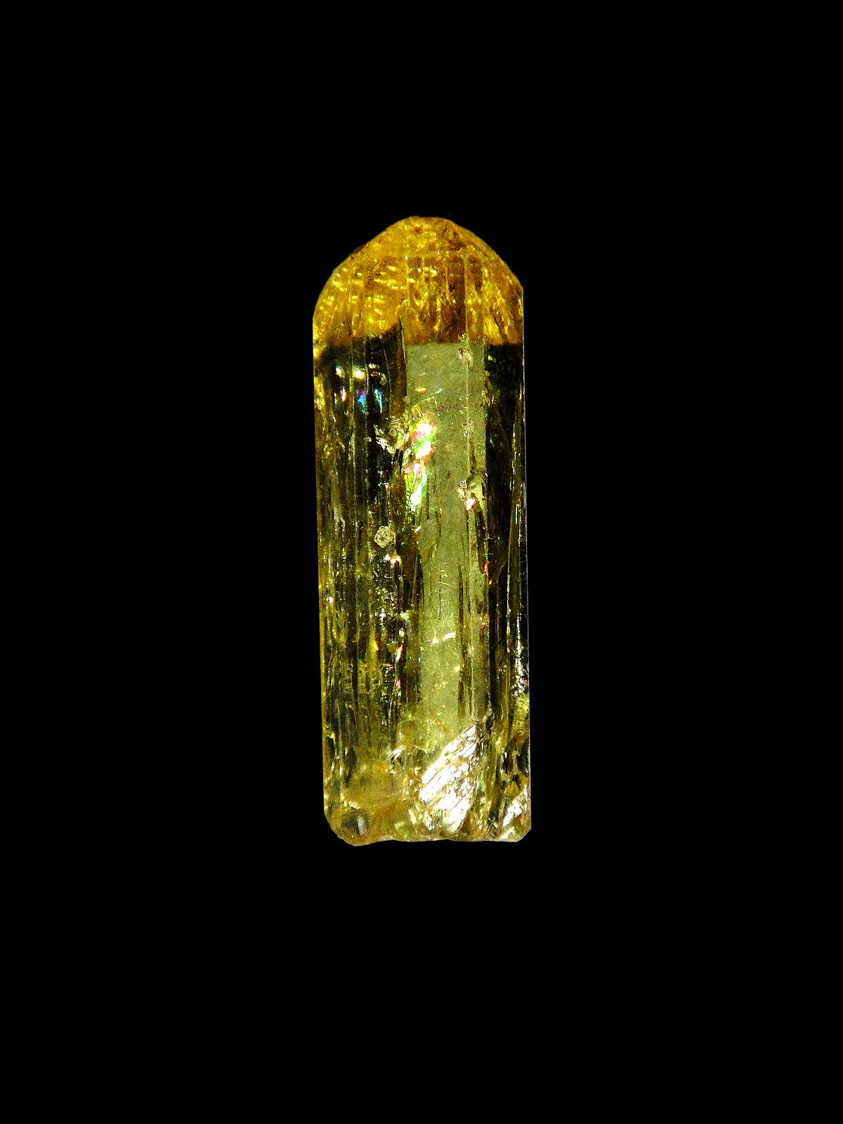 Fluorapatito
3 x 1 cm.
(Autor: Antonio P. López)