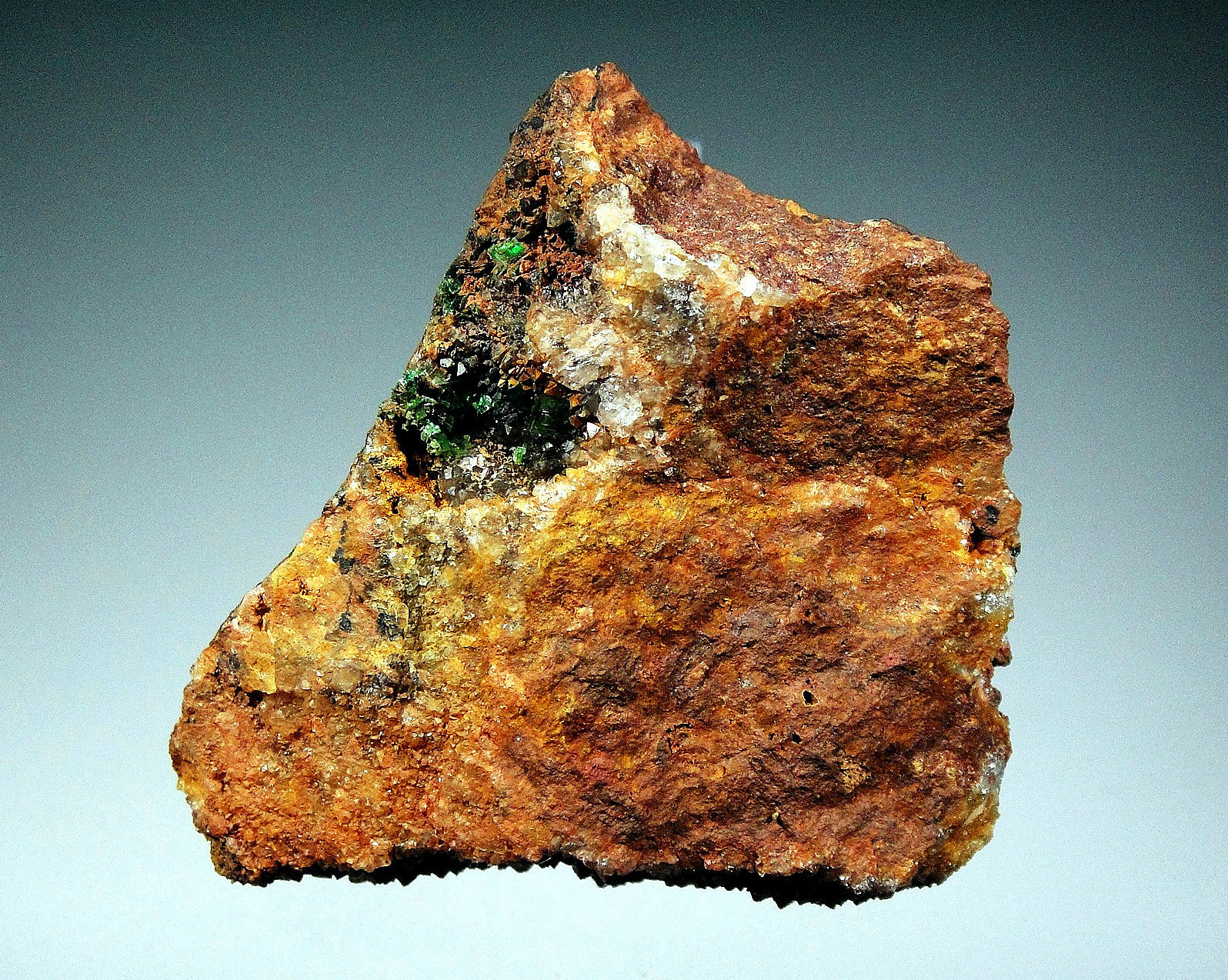 Torbernita
5 x 4 cm.
(Autor: Antonio P. López)