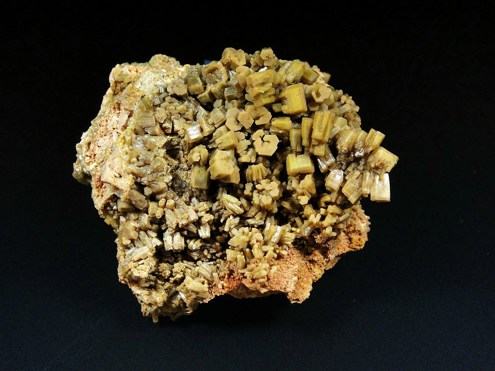 Piromorfita
6 x 6 cm
(Autor: Antonio P. López)