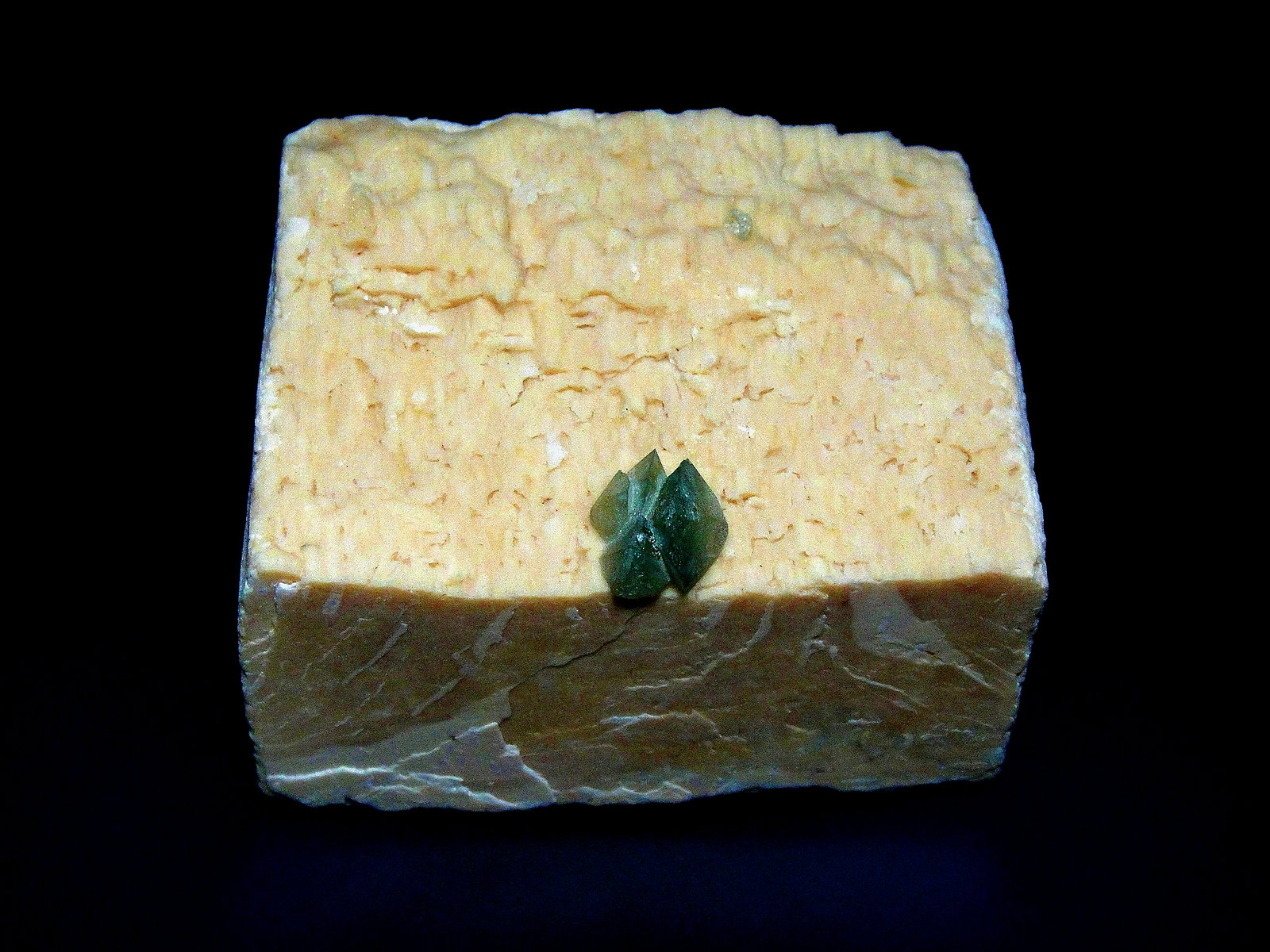 Hidroxilapatito, Microclina
6 x 5 cm.
(Autor: Antonio P. López)