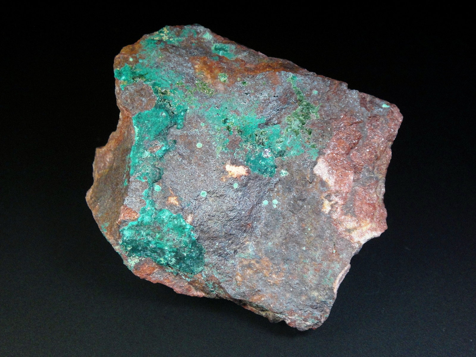 Libethenita, Pseudomalaquita
6 x 5 cm.
(Autor: Antonio P. López)