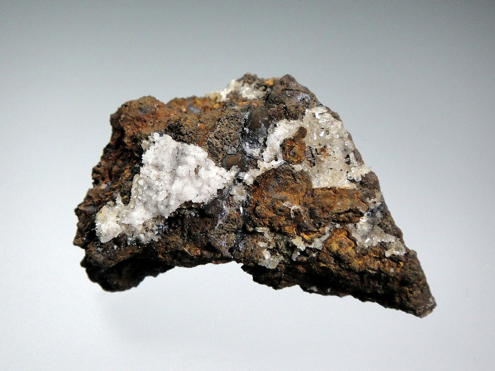 Austinita
6 x 4 cm.
(Autor: Antonio P. López)