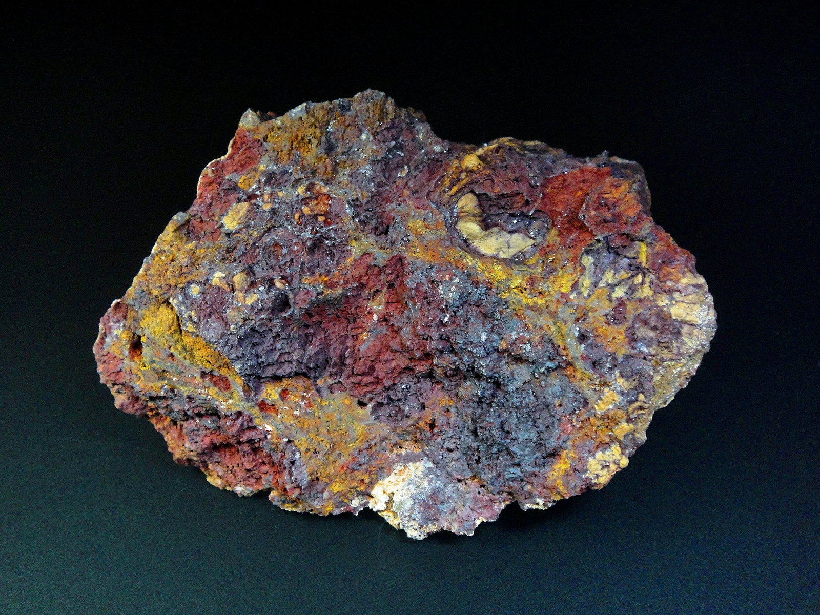 Calderonita
7 x 5 cm.
(Autor: Antonio P. López)