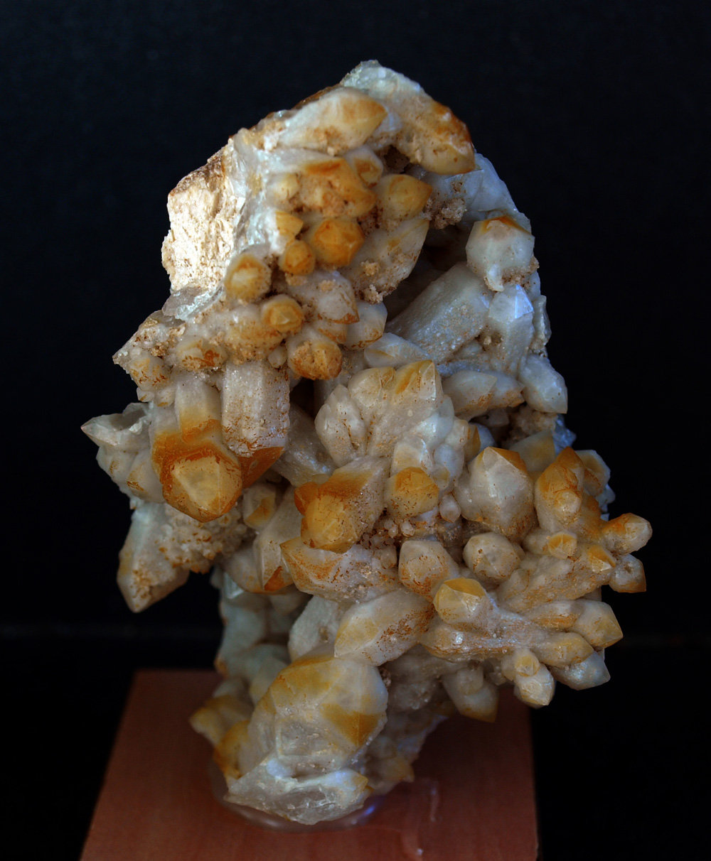 Cuarzo
8 x 5.5 cm
(Autor: Pedro Antonio)