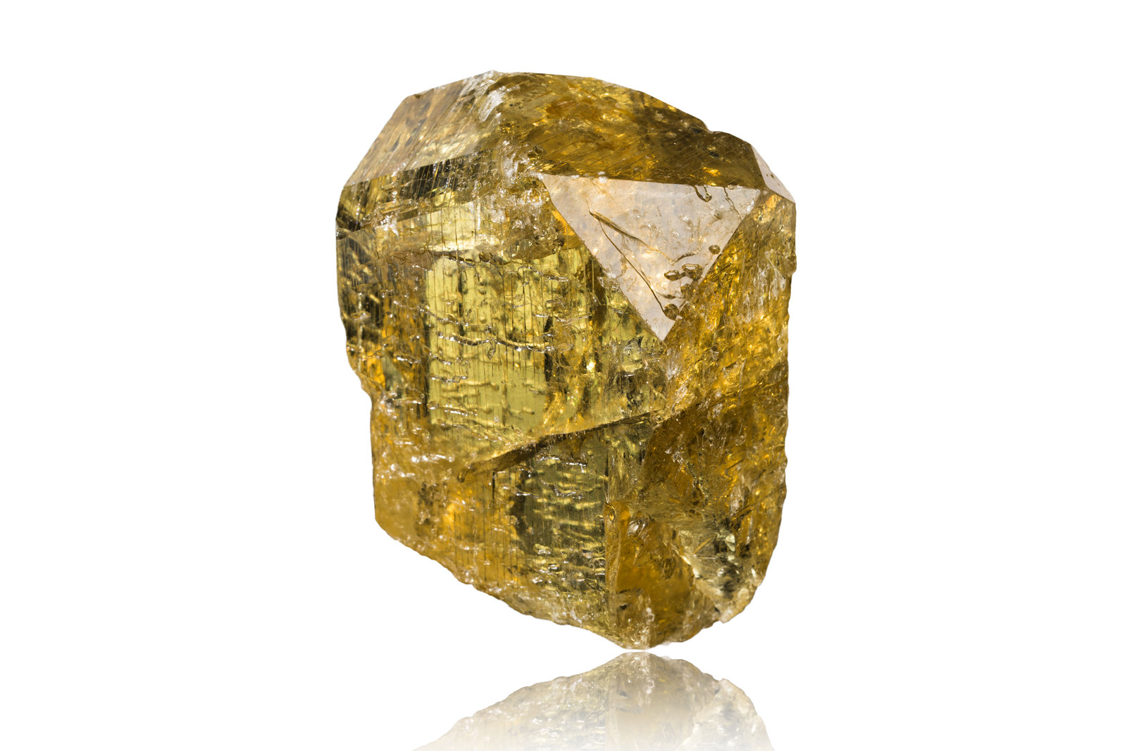Sanidina
10 x 4 x 7,5 cm
(Autor: Museo MIM)