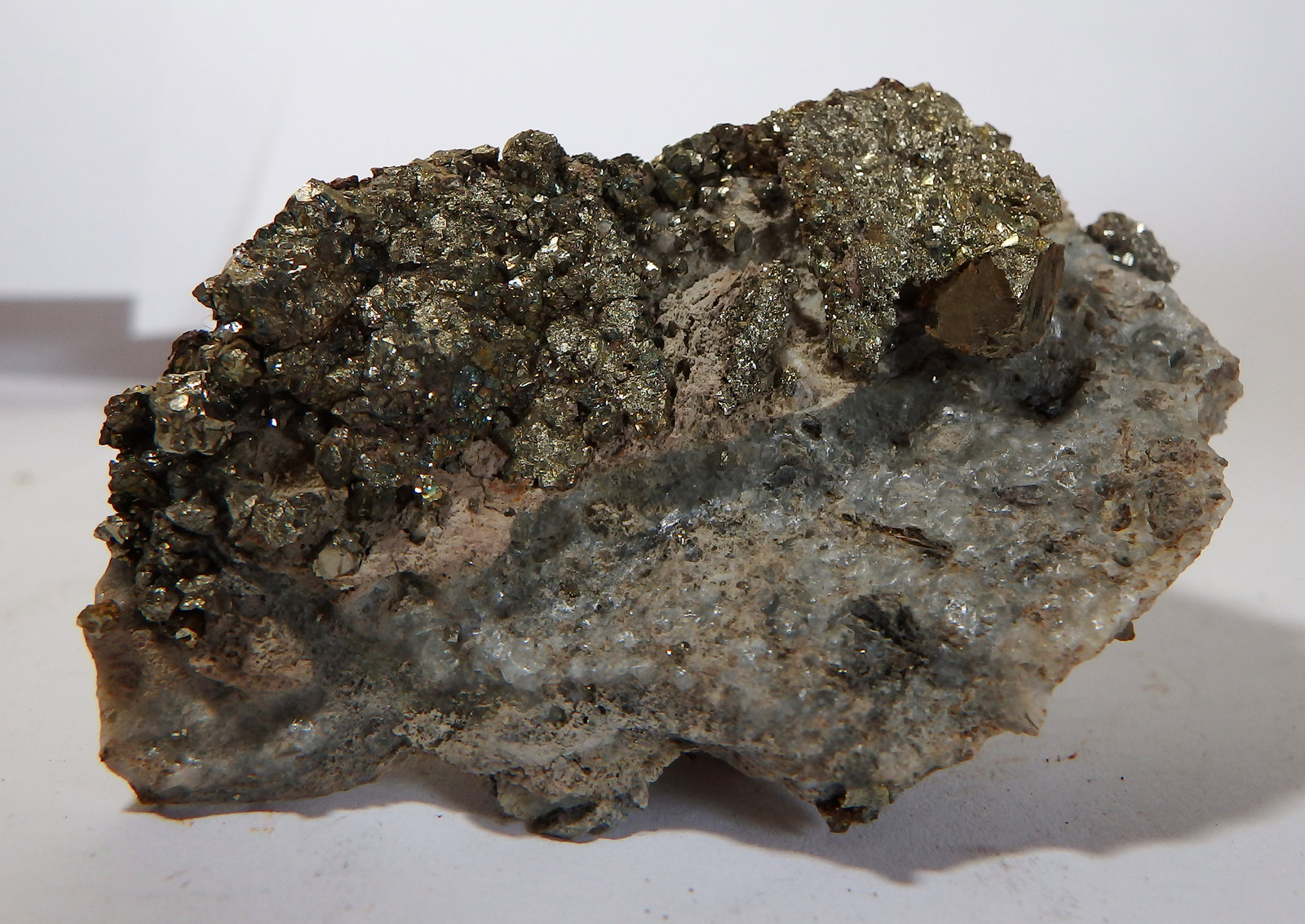 Pirita
6,5x 4,1 x 4,2 cm
(Autor: heat00)
