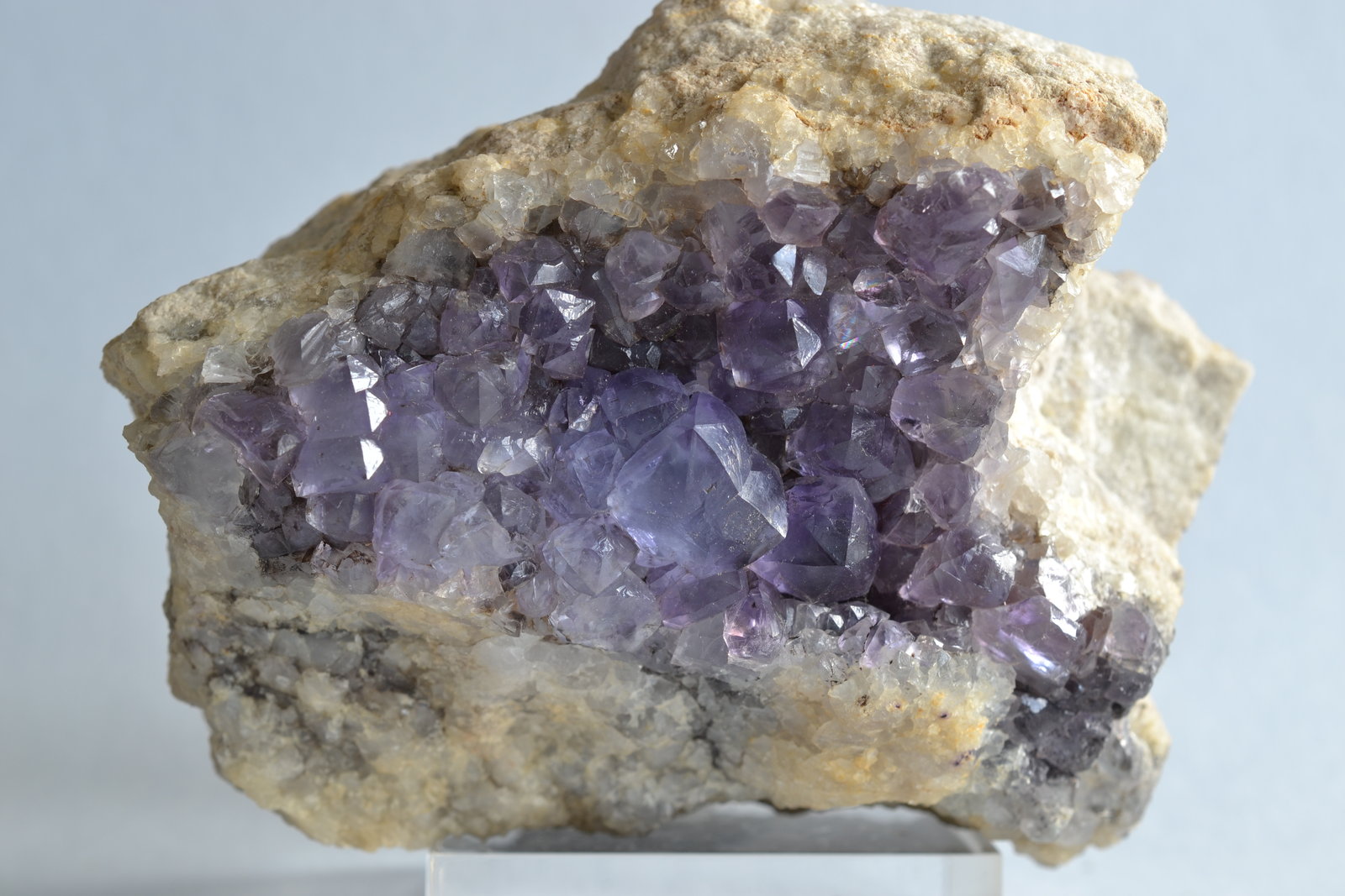 Fluorita
10 x 8 x 6 cm
(Autor: Raúl S. Llorente)