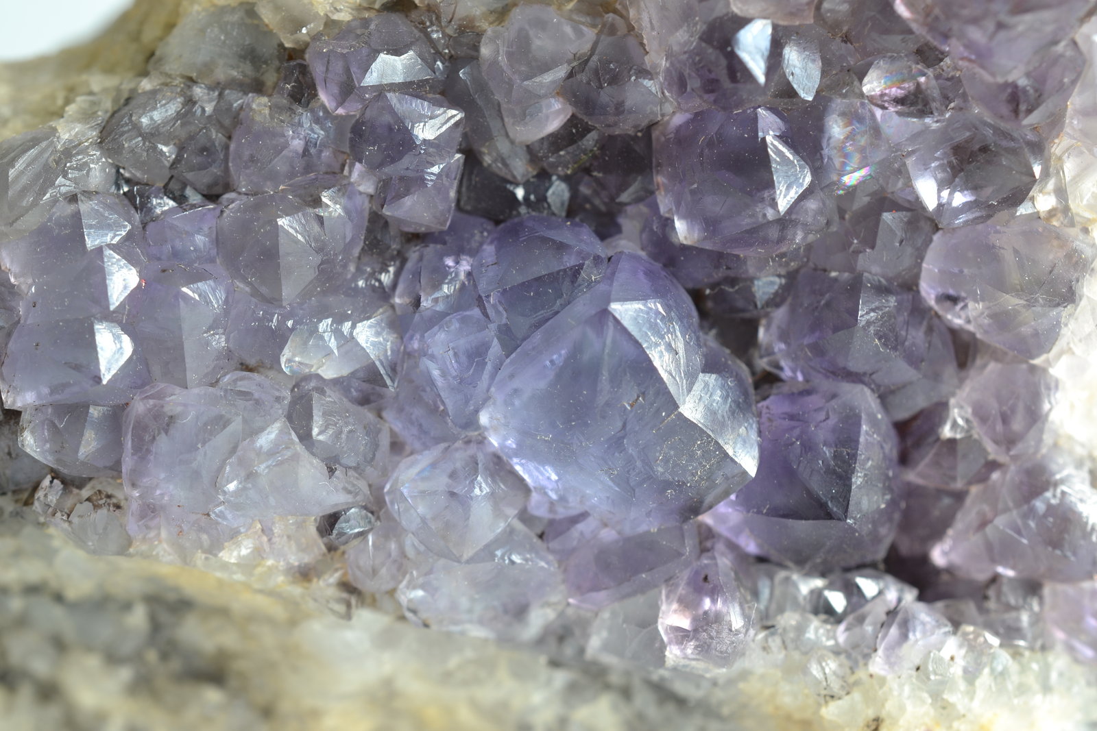 Fluorita
10 x 8 x 6 cm
(Autor: Raúl S. Llorente)