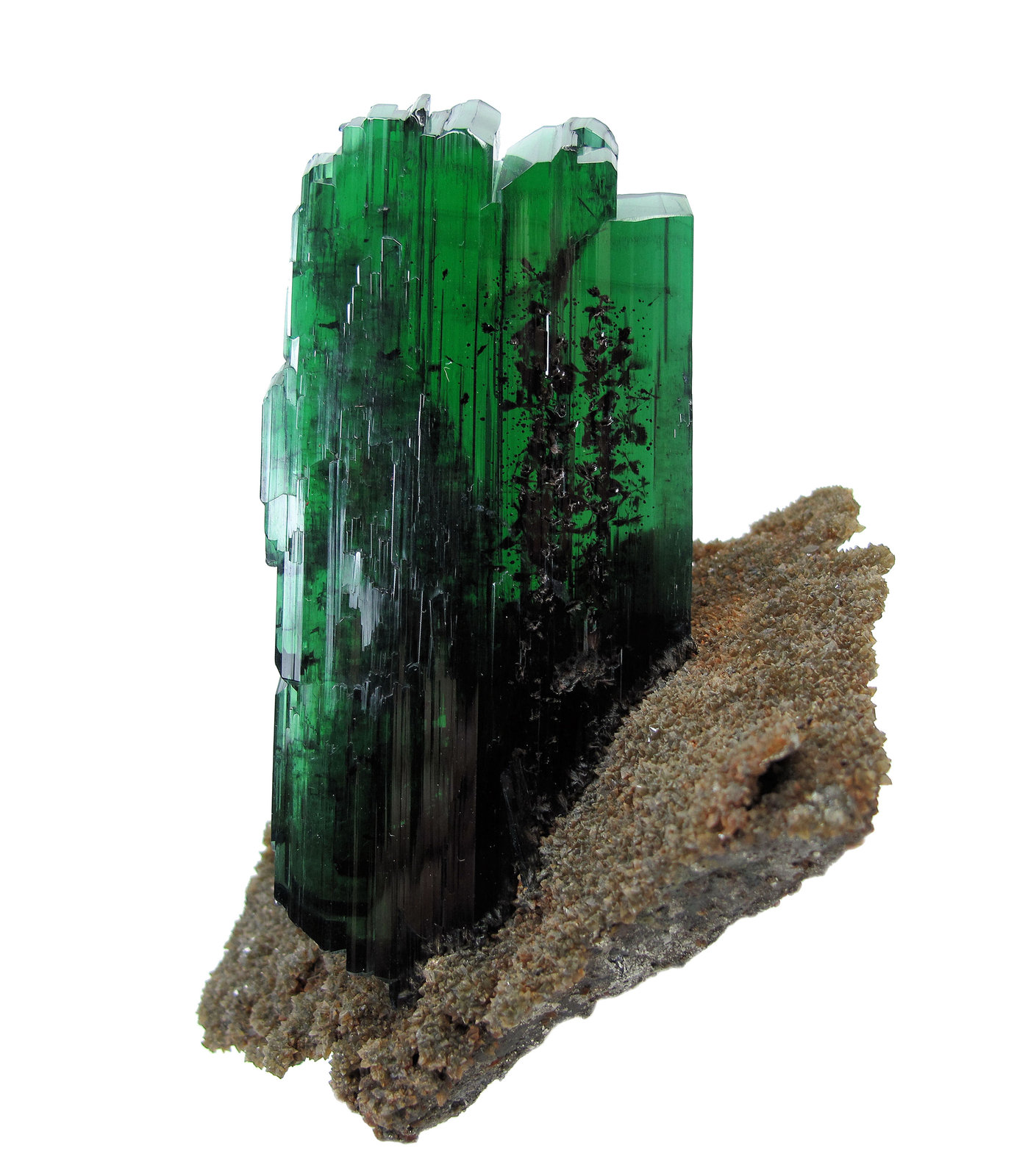 Vivianita, siderita, pirita
Cristal: 82 mm x 38 mm x 11 mm. Matriz: 90 mm x 56
(Autor: Carles Millan)