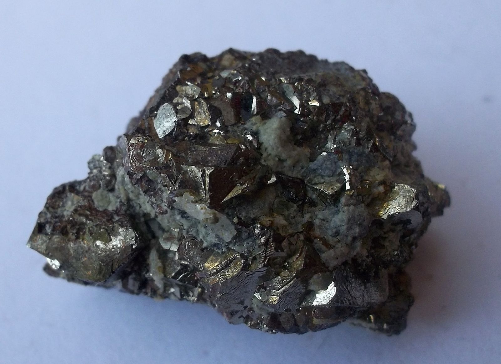 Pirita
2 x 1,5 cm
(Autor: Cristalino)