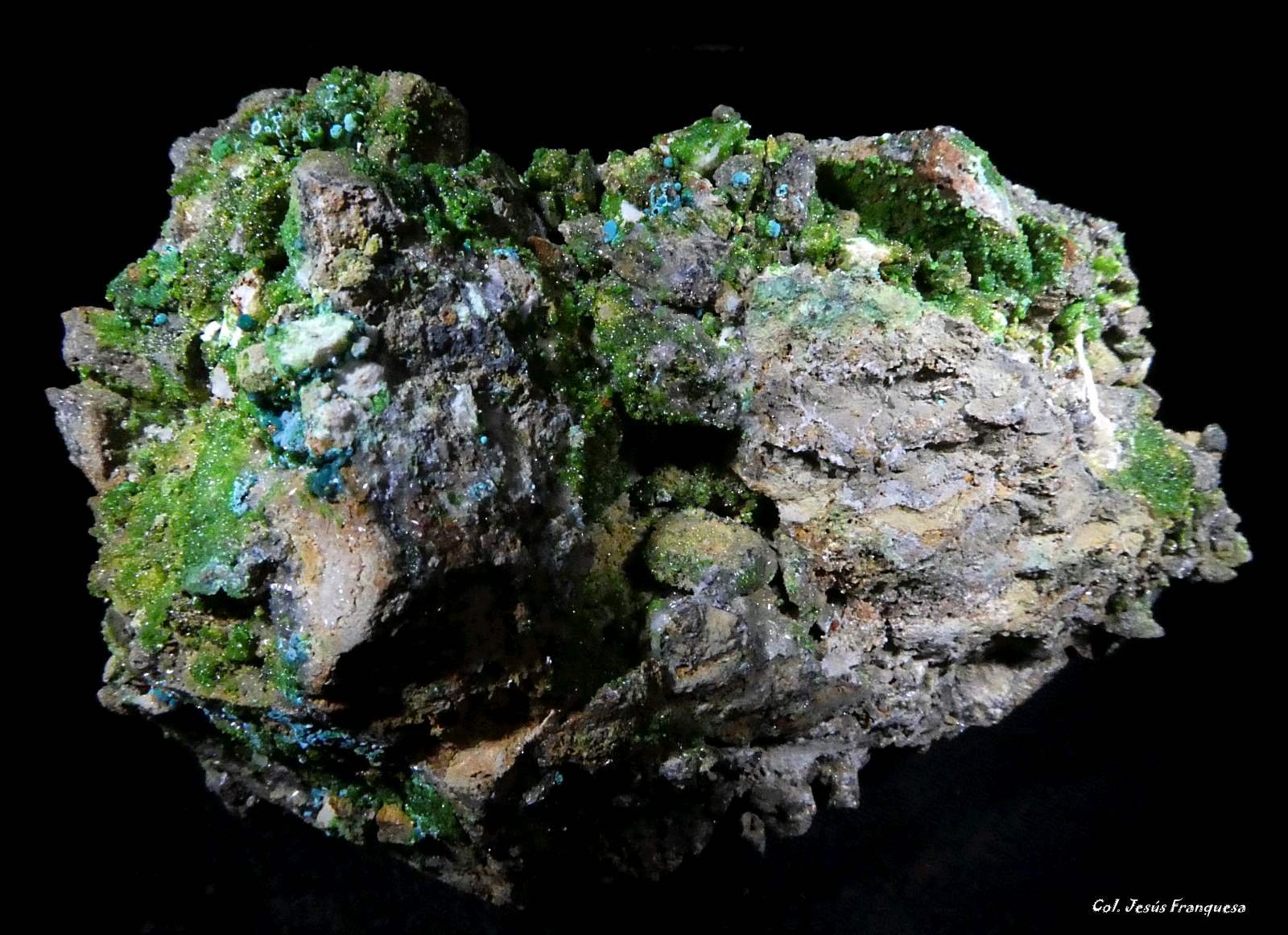 Duftita, Rosasita y Hemimorfita.
88x64 mm.
(Autor: Jesus Franquesa Baucells)