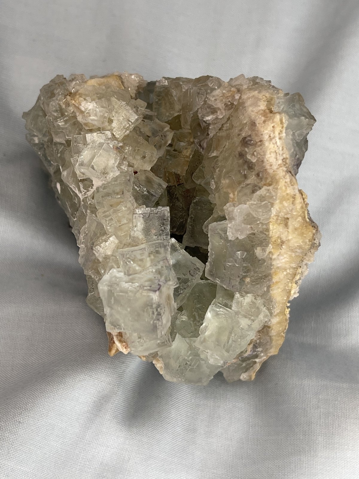 Fluorita
7,5cm de largo y 6cm de alto
(Autor: castrominerals)