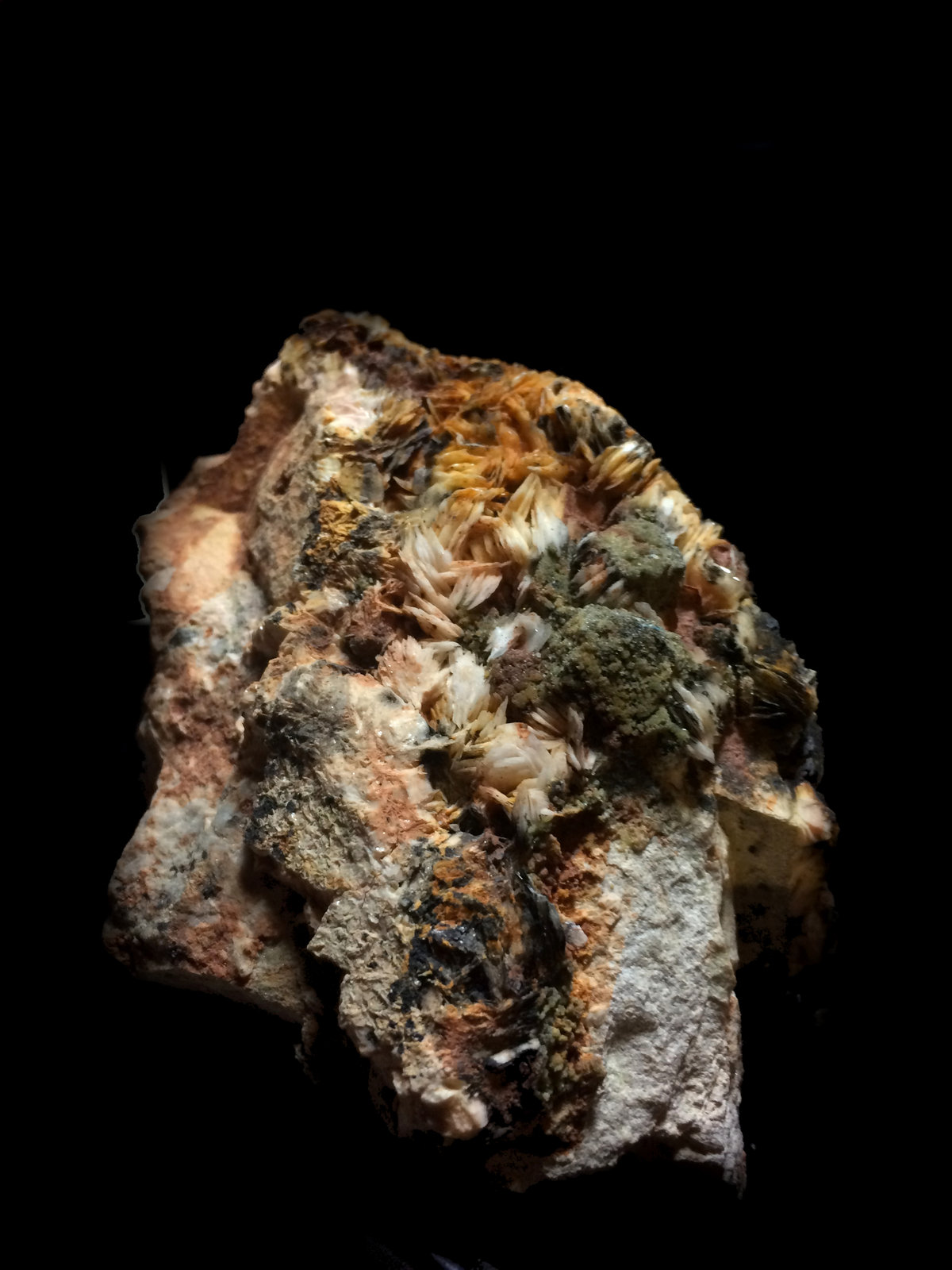 Mimetita, Galena, Barita
12x10cm
(Autor: Obsi)