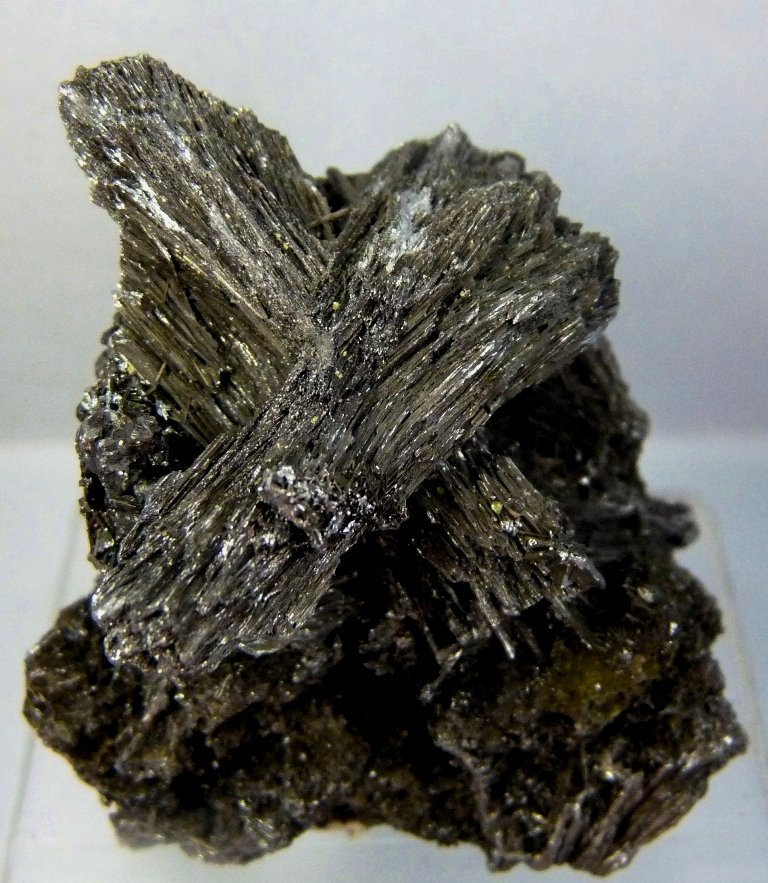 Zinkenita.
60x40 mm.
(Autor: Jesus Franquesa Baucells)