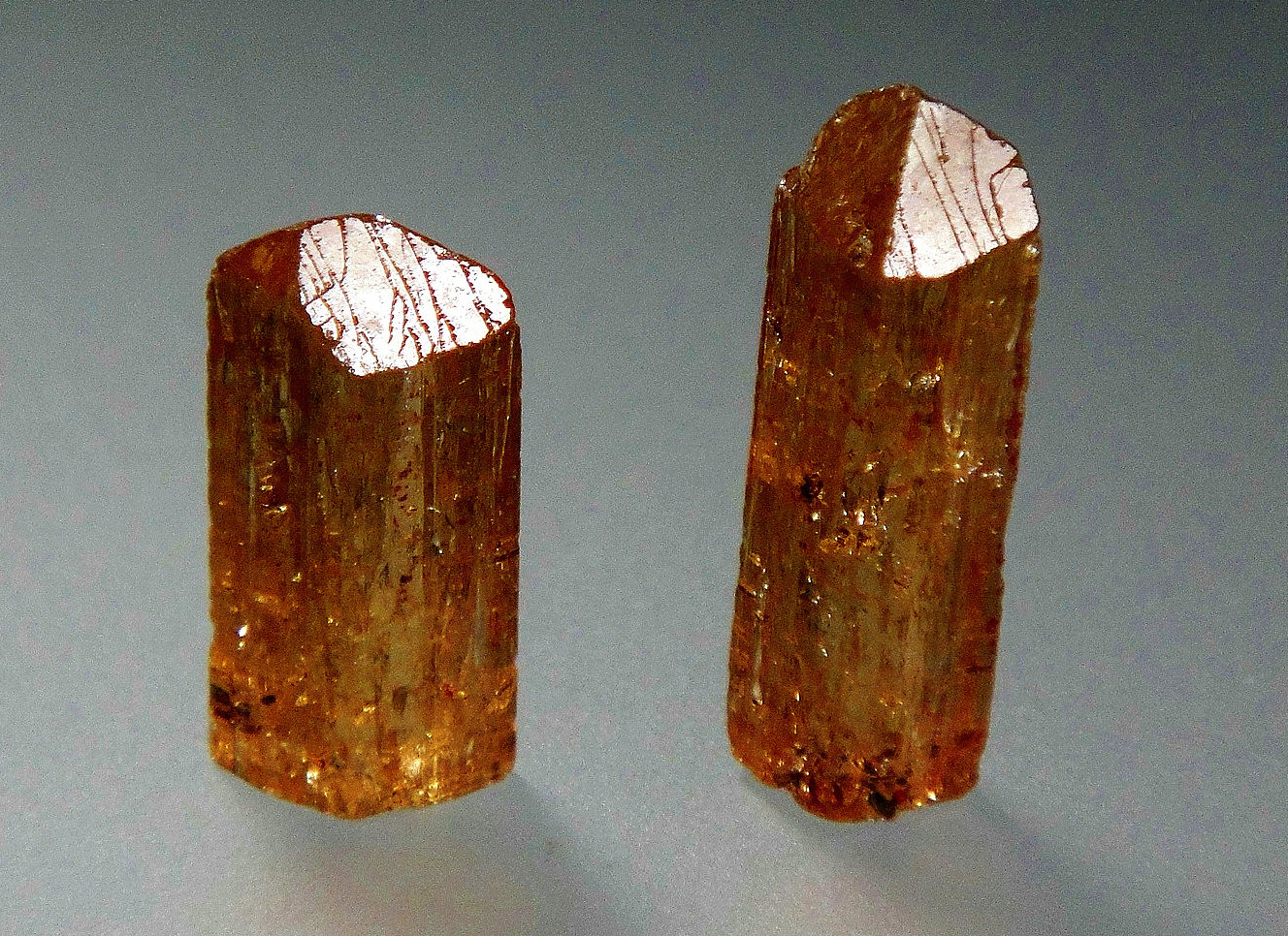 Topacio
1,5 x 1 cm. (aprox.)
(Autor: Antonio P. López)