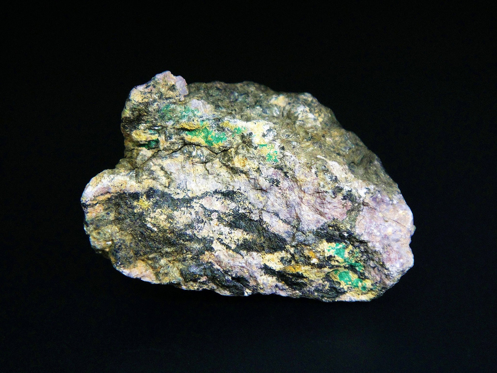 Cerita-(Ce) y Ferriallanita-(Ce)
5 x 4 cm.
(Autor: Antonio P. López)