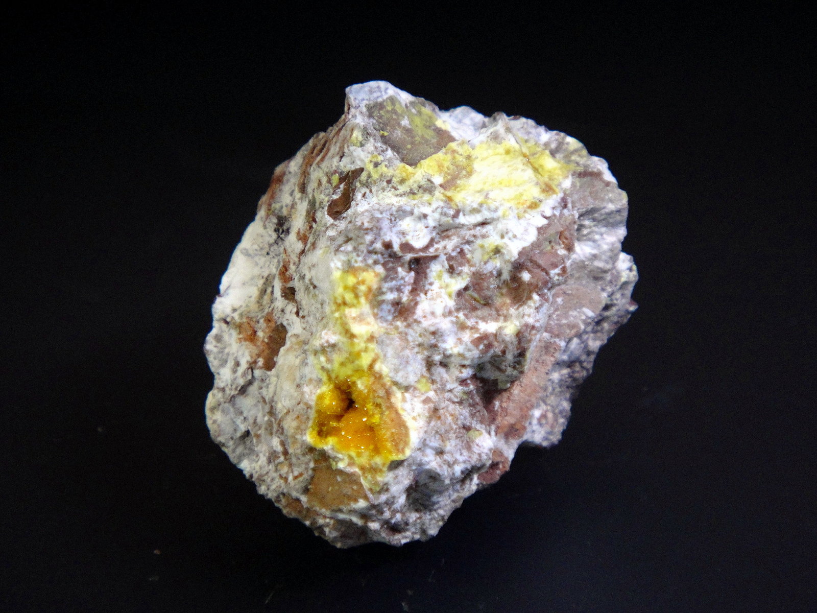 Uranofana
2,5 x 2 cm.
(Autor: Antonio P. López)