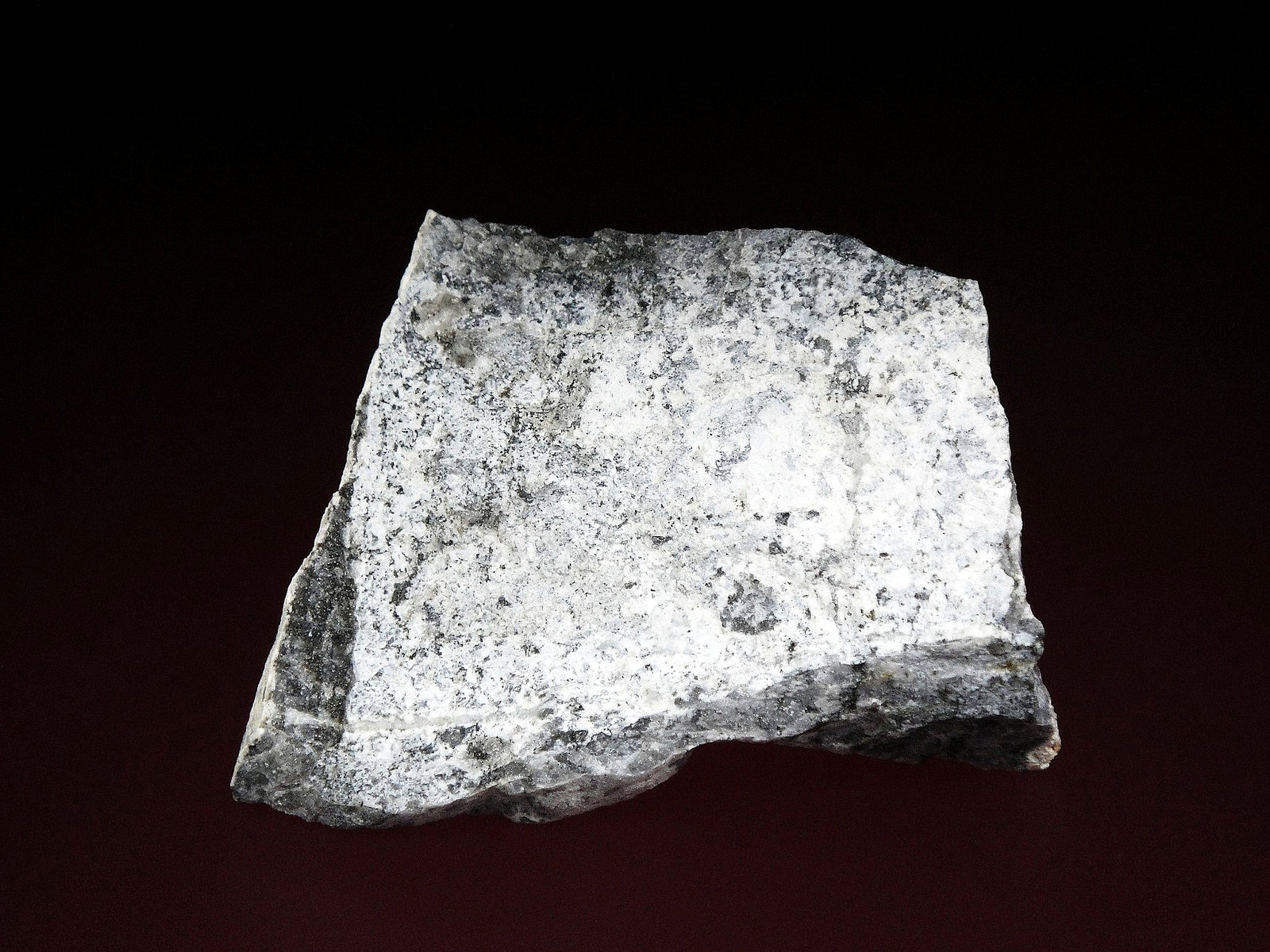 Spurrita
6 x 5 cm.
(Autor: Antonio P. López)