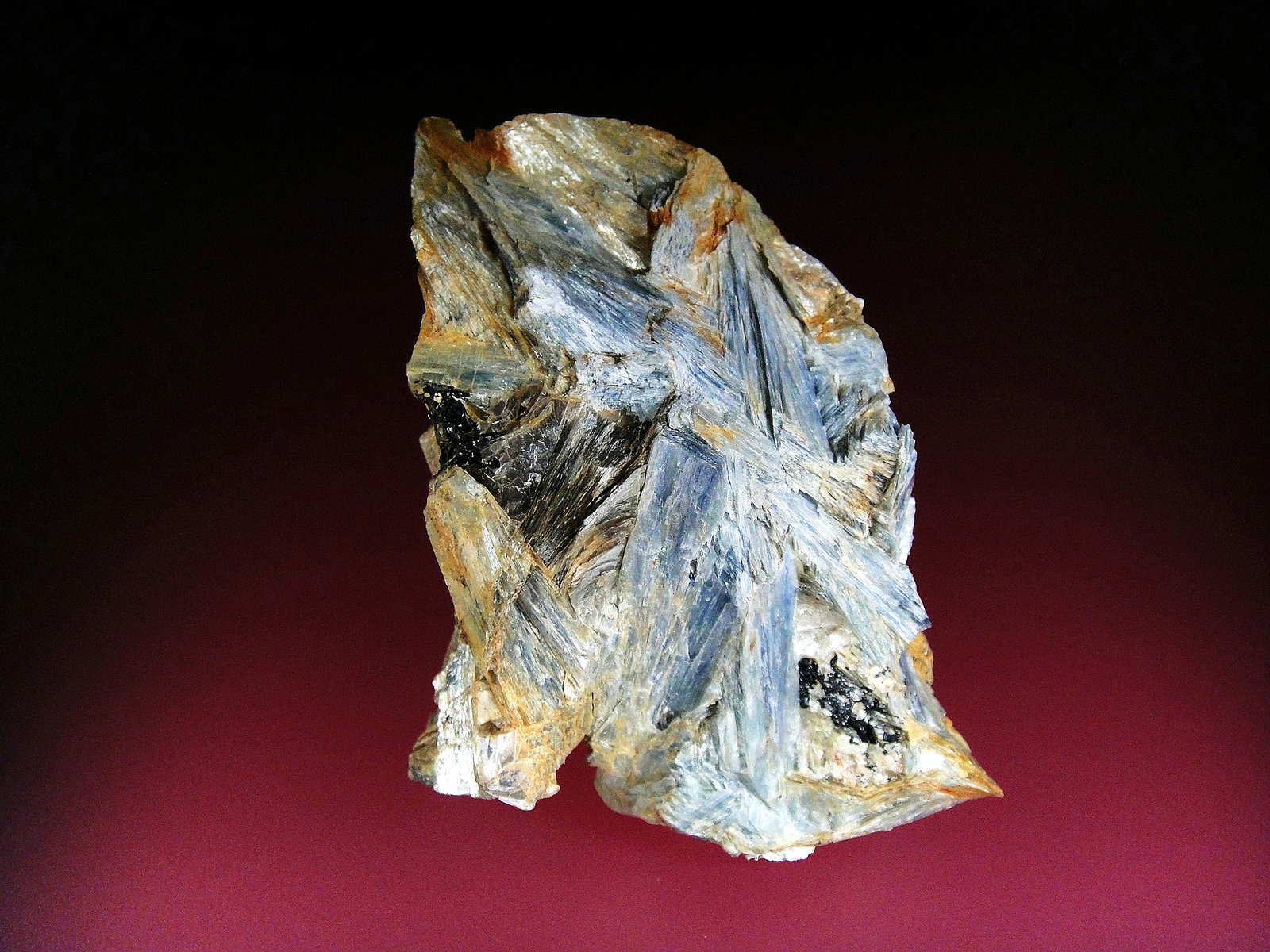 Cianita
10 x 7 cm.
(Autor: Antonio P. López)