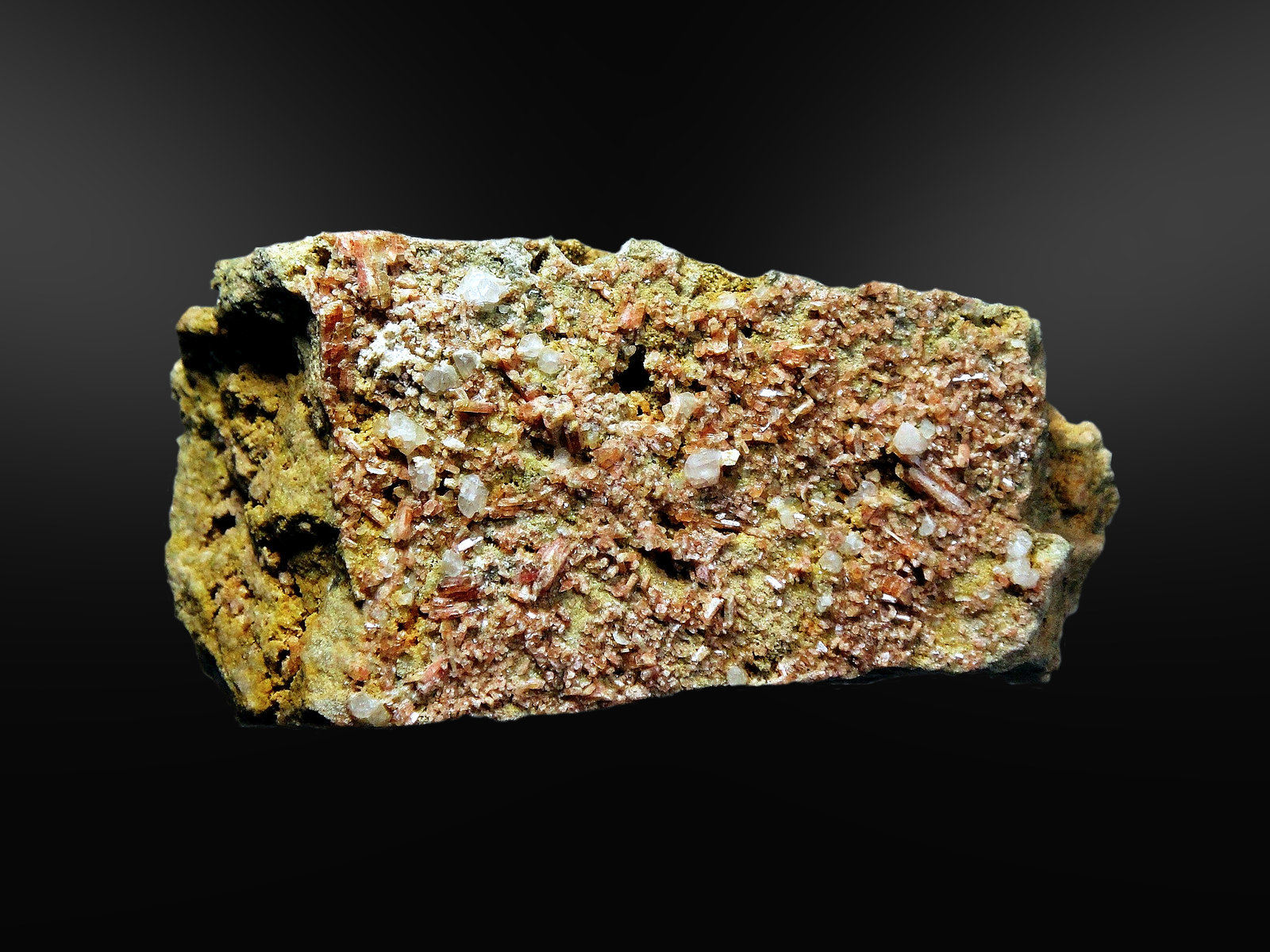 Piemontita
7 x 4 cm.
(Autor: Antonio P. López)