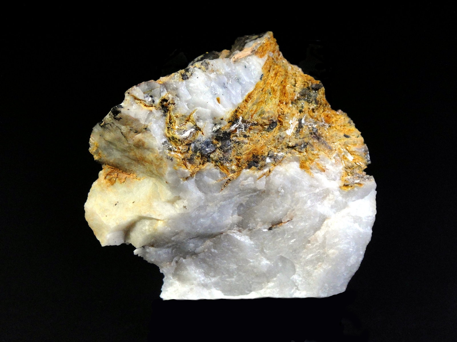 Ardennita-(As), Hematites, Rutilo
7 x 7 cm.
(Autor: Antonio P. López)