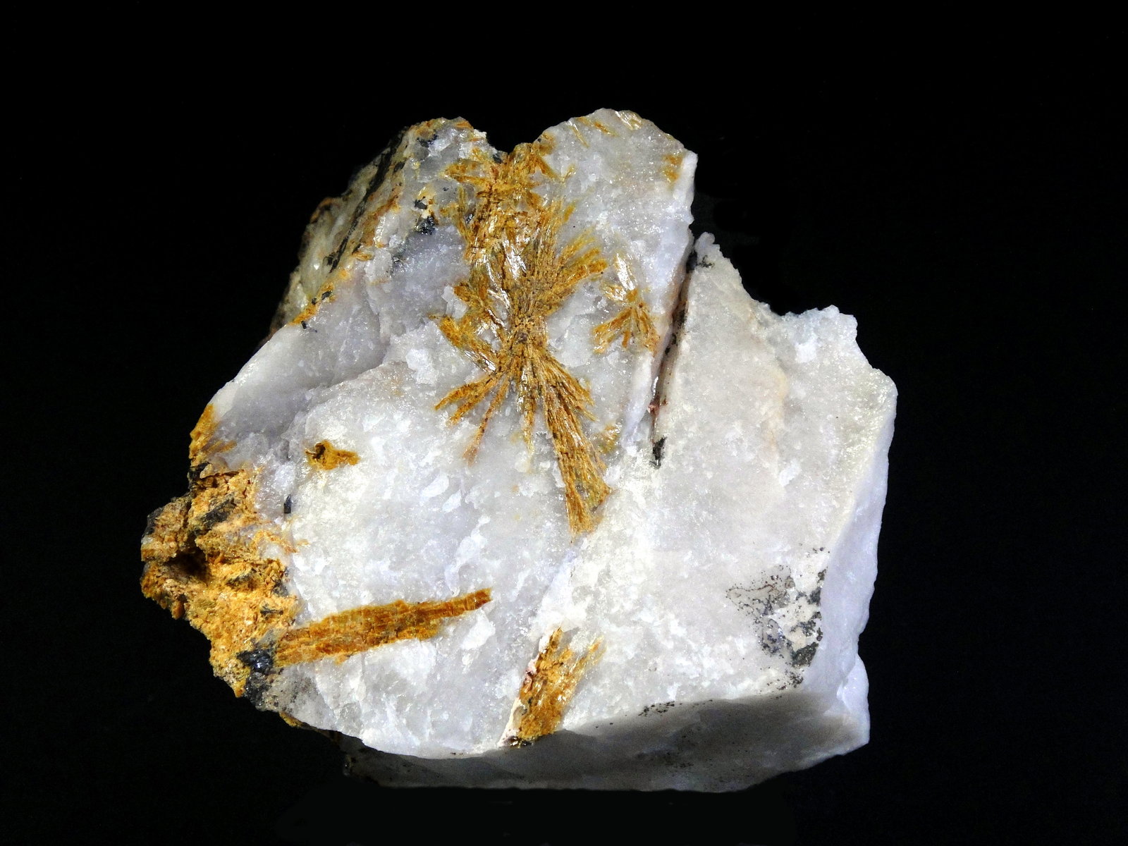 Ardennita-(As), Hematites, Rutilo
7 x 7 cm.
(Autor: Antonio P. López)