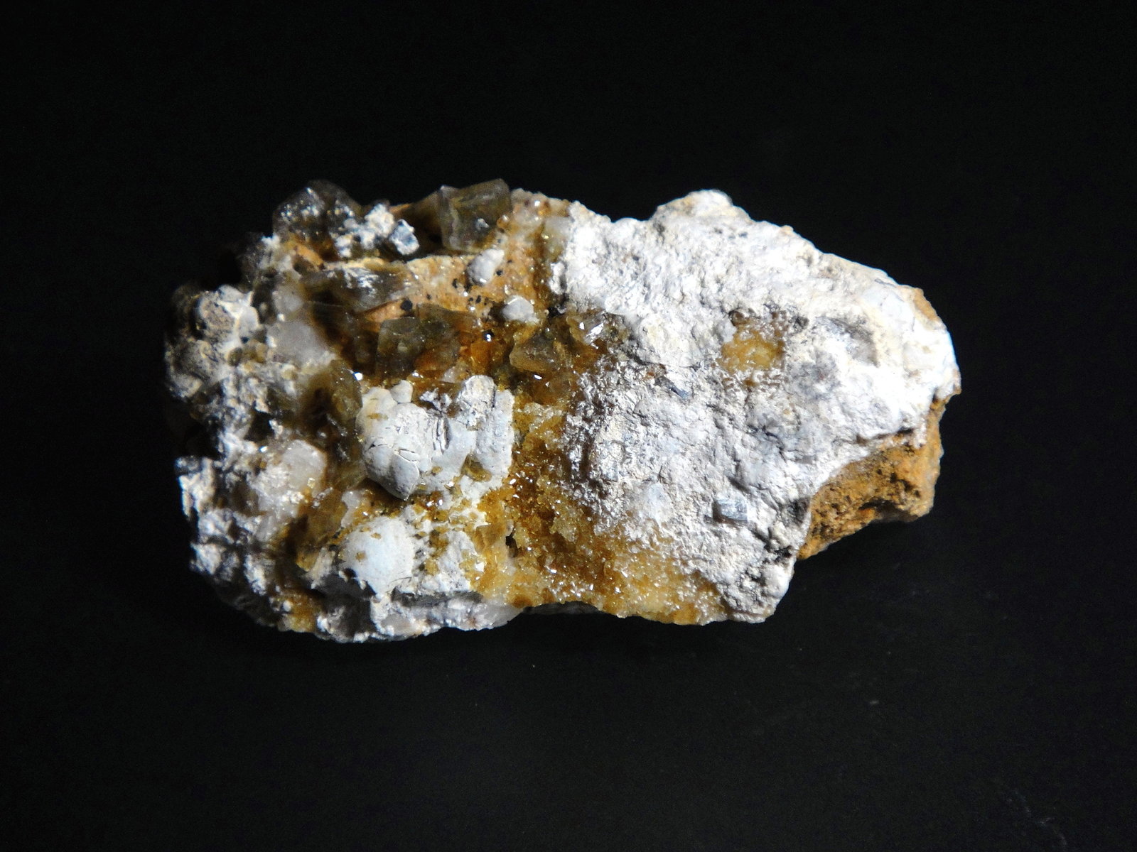 Hemimorfita en Hidrozincita
5 x 3 cm.
(Autor: Antonio P. López)
