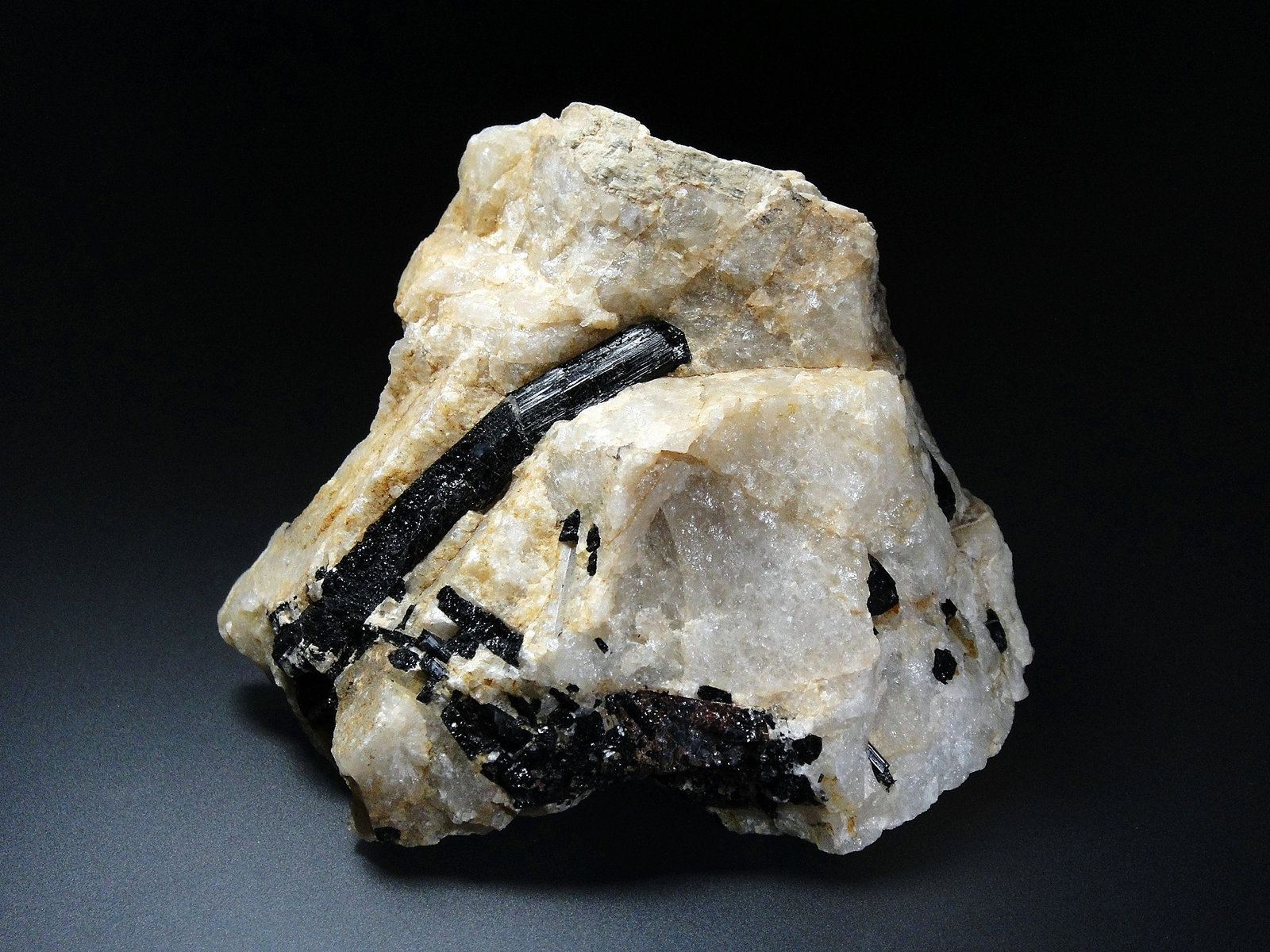 Schorlo (Chorlo)
9 x 7 cm.
(Autor: Antonio P. López)