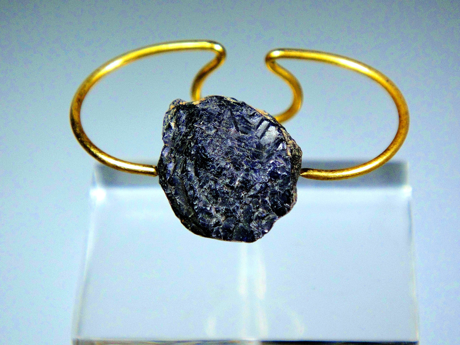 Cordierita
2 x 2 cm.
(Autor: Antonio P. López)