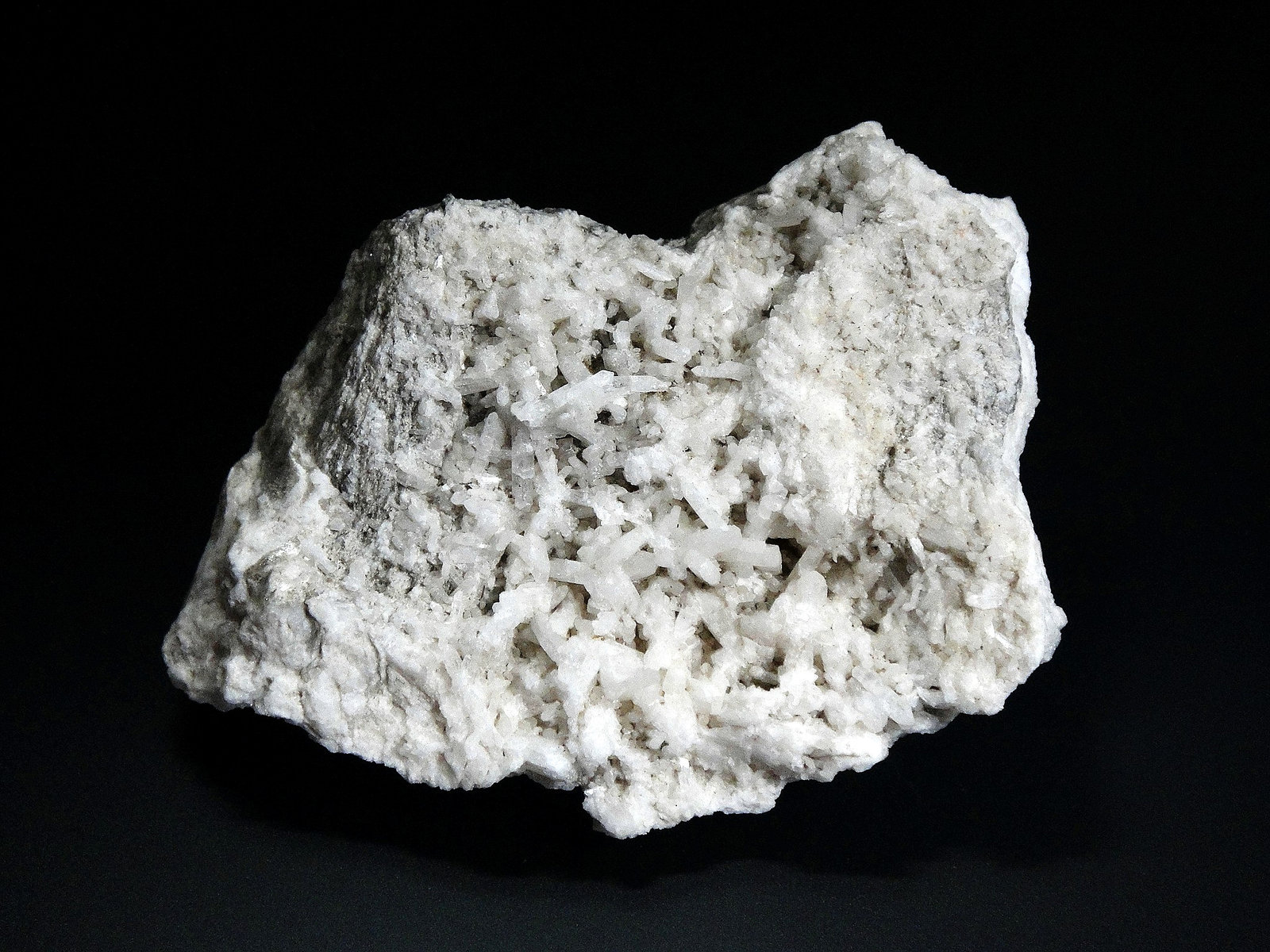 Armenita
8 x 5 cm.
(Autor: Antonio P. López)