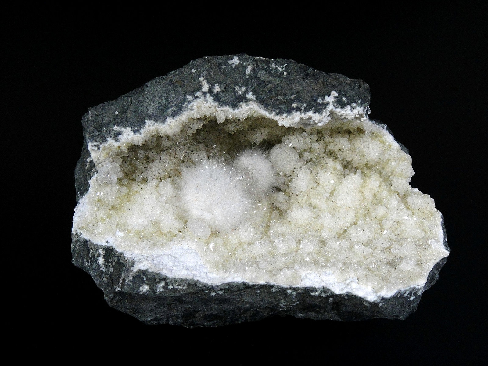 Okenita
10 x 6 cm.
(Autor: Antonio P. López)
