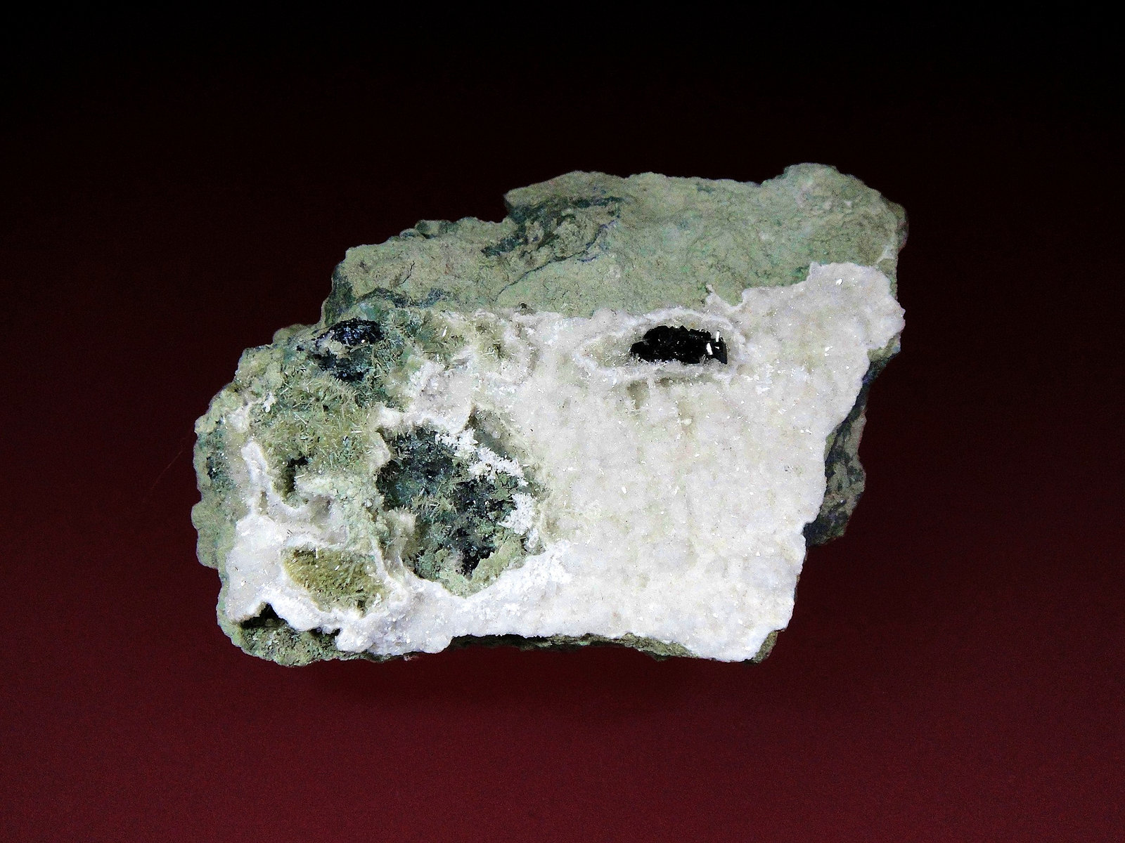 Babingtonita
7 x 5 cm.
(Autor: Antonio P. López)