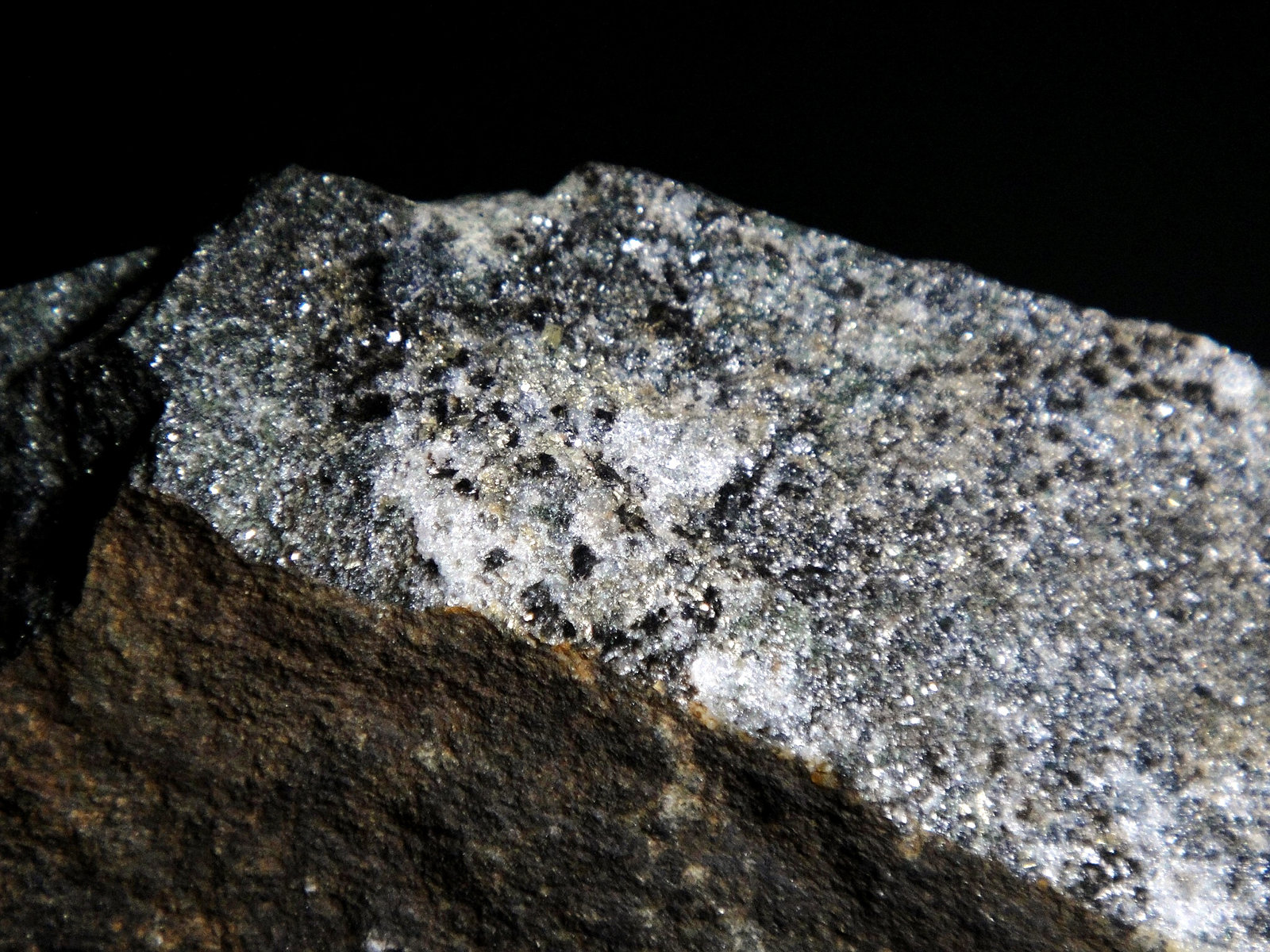 Zussmanita
Campo de visión 4 cm.
(Autor: Antonio P. López)