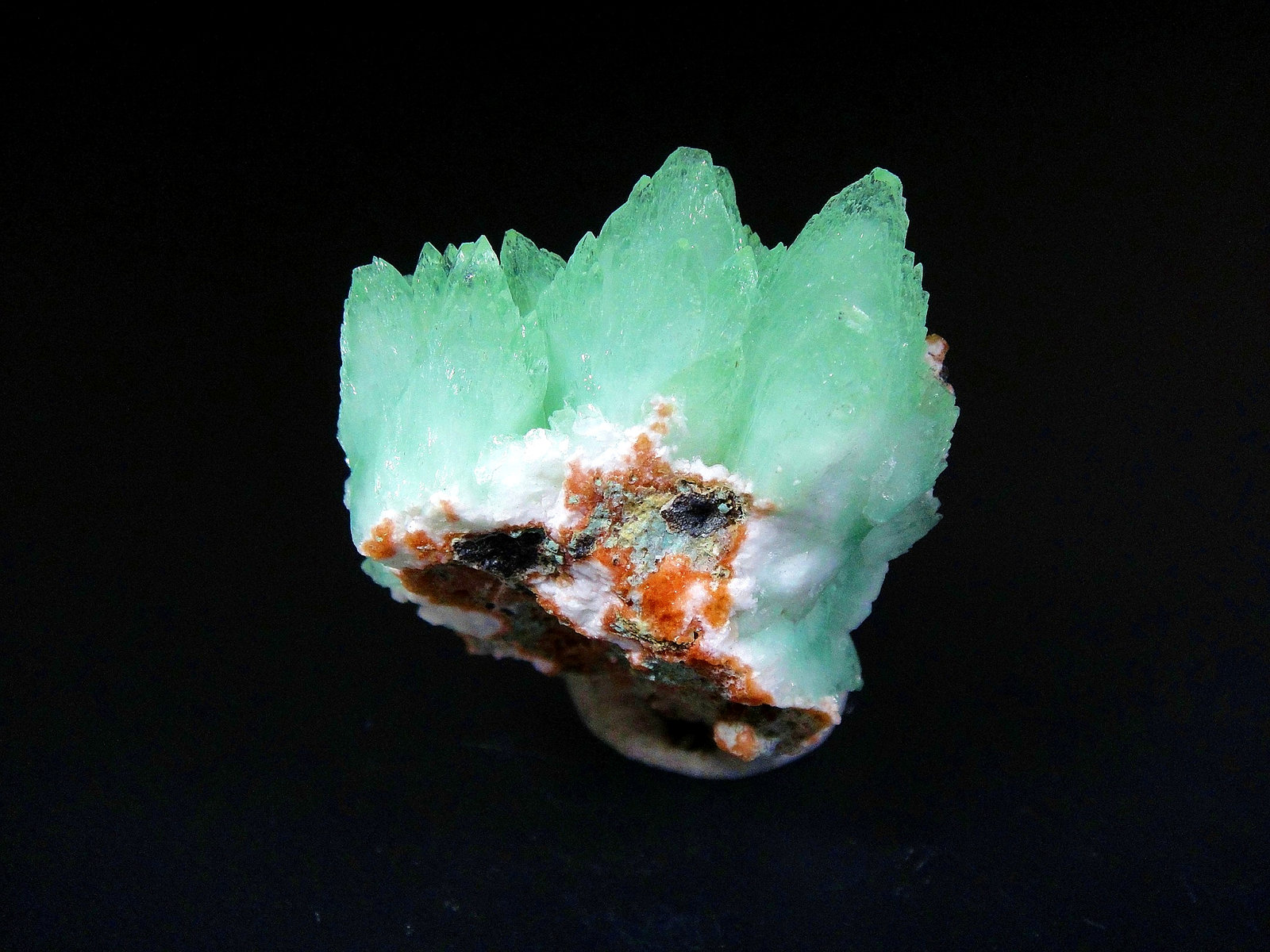 Fluorapophyllita-(K) (Apofilita)
3,5 x 3 cm.
(Autor: Antonio P. López)