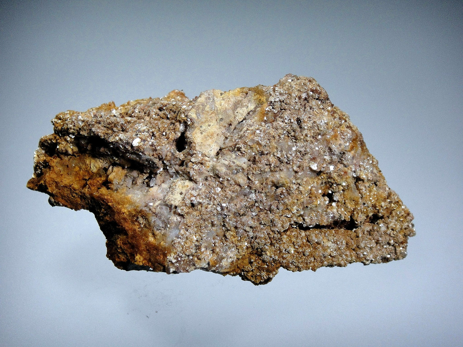 Nacrita
9 x 5 cm.
(Autor: Antonio P. López)