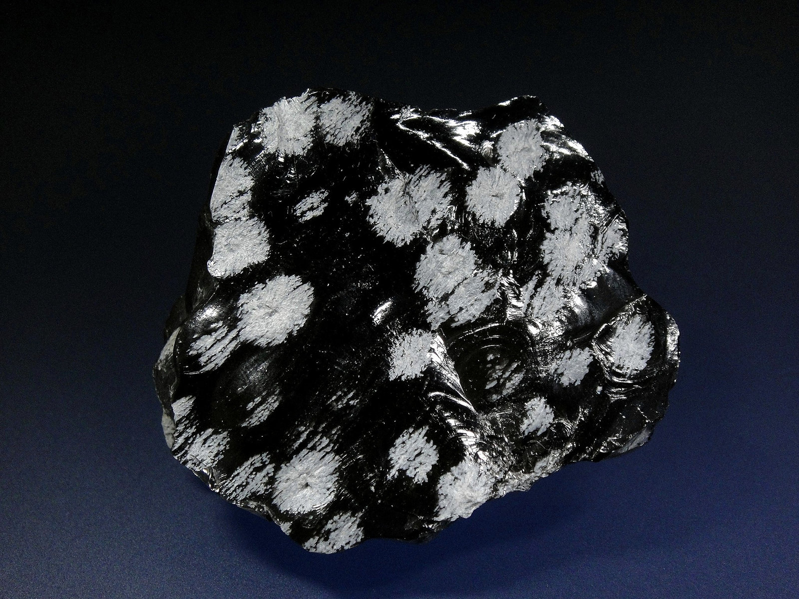 Cristobalita
7 x 5 cm.
(Autor: Antonio P. López)